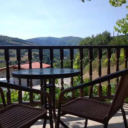 Con Terraza En El Valle De Soba * Herada